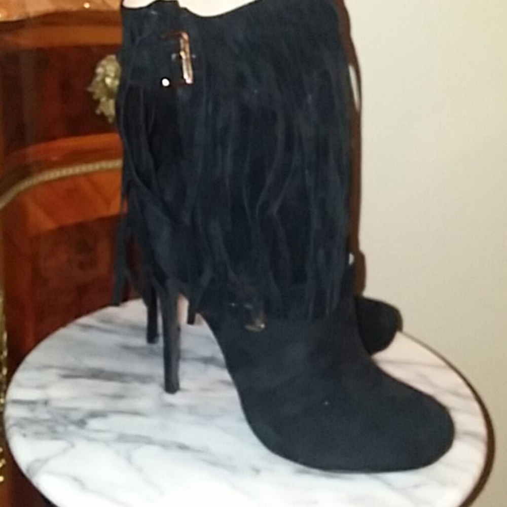 NIB! 5.2 inch Black Suede ankle boots with fringe trim